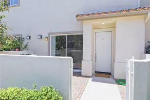 25710 Holiday, Stevenson Ranch, CA 91381 - Photo 23