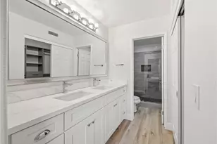 25710 Holiday, Stevenson Ranch, CA 91381 - Photo 11