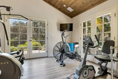 11901 Susan, Granada Hills, CA 91344 - Photo 29