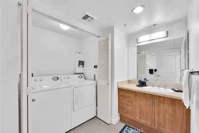267 S San Pedro #218, Los Angeles, CA 90012 - Photo 23