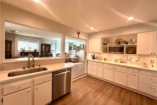 23026 Ash Glen Cir, Valencia, CA 91354 - Photo 7