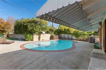 22727 Collins Street, Woodland Hills, CA 91367 - Photo 23