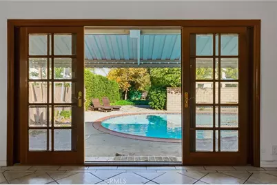 22727 Collins Street, Woodland Hills, CA 91367 - Photo 21