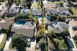 22727 Collins St, Woodland Hills, CA 91367 - Photo 27