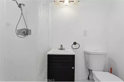 22727 Collins Street, Woodland Hills, CA 91367 - Photo 15
