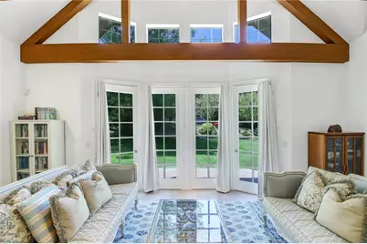 15601 Saddleback Road, Canyon Country, CA 91387 - Photo 5