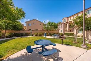 442 Stratus, Simi Valley, CA 93065 - Photo 39