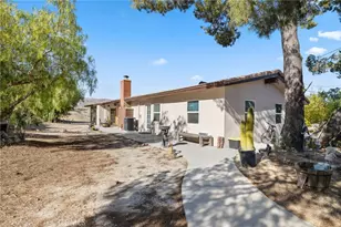 30325 N Brandywine Canyon, Canyon Country, CA 91351 - Photo 25
