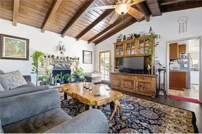 30325 N Brandywine Canyon, Canyon Country, CA 91351 - Photo 5