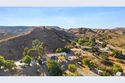 30325 N Brandywine Canyon, Canyon Country, CA 91351 - Photo 37