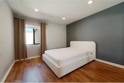 13925 Riverside Drive, Sherman Oaks, CA 91423 - Photo 13