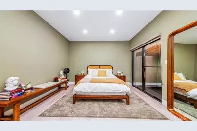 832 Palm Avenue #201, West Hollywood, CA 90069 - Photo 11