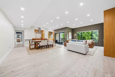 832 Palm Avenue #201, West Hollywood, CA 90069 - Photo 3