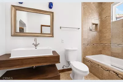 14720 Valerio, Van Nuys, CA 91405 - Photo 33