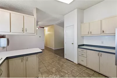 1030 E Avenue, Palmdale, CA 93550 - Photo 9