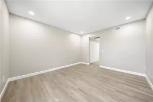 23515 Lyons Ave, Valencia, CA 91355 - Photo 15