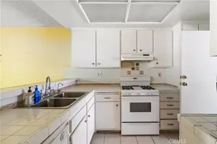 8601 Sunland Blvd, Los Angeles, CA 91352 - Photo 11