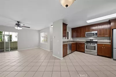 21346 Nandina, Newhall, CA 91321 - Photo 7
