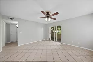 21346 Nandina, Newhall, CA 91321 - Photo 5