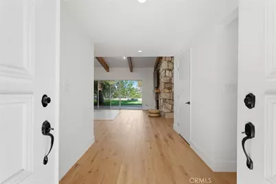 5618 Wilhelmina Avenue, Woodland Hills, CA 91367 - Photo 3