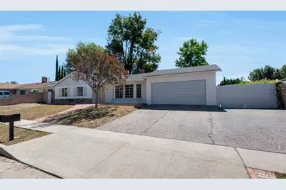 10600 Garden Grove, Porter Ranch, CA 91326 - Photo 3