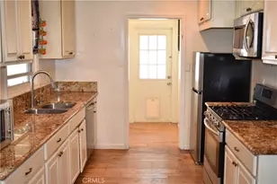 20957 Community St, Canoga Park, CA 91304 - Photo 9