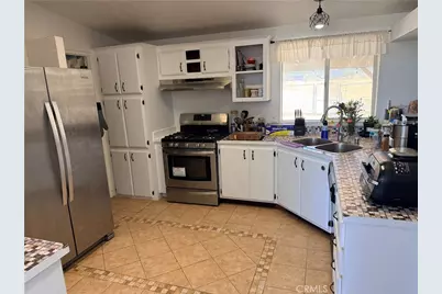 397 Joshua Hills Road, Pinon Hills, CA 92372 - Photo 7