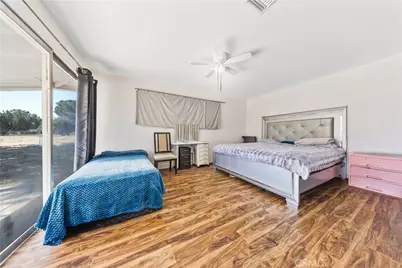 2714 W Avenue M8, Palmdale, CA 93551 - Photo 17