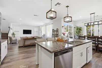 18153 Meridian, Canyon Country, CA 91350 - Photo 7