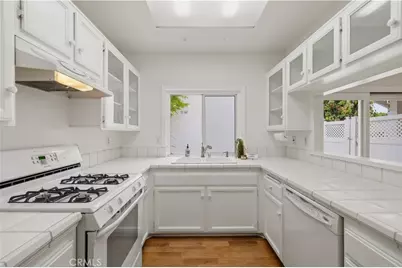 25803 Mendoza, Valencia, CA 91355 - Photo 33