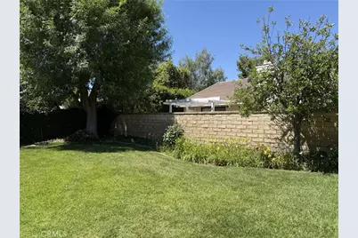 25803 Mendoza, Valencia, CA 91355 - Photo 3