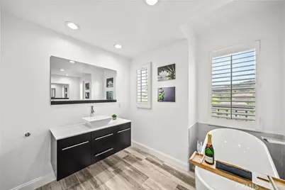 28502 Agajanian Drive, Saugus, CA 91390 - Photo 33