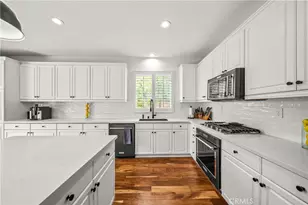 28502 Agajanian Dr, Saugus, CA 91390 - Photo 15