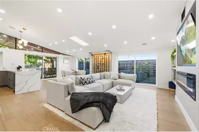 22263 Flanco, Woodland Hills, CA 91364 - Photo 27