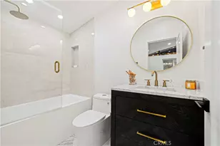 22263 Flanco, Woodland Hills, CA 91364 - Photo 49