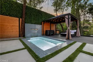 22263 Flanco, Woodland Hills, CA 91364 - Photo 17