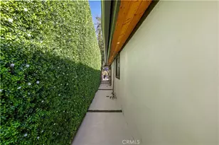 22263 Flanco, Woodland Hills, CA 91364 - Photo 59