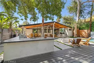 22263 Flanco, Woodland Hills, CA 91364 - Photo 11