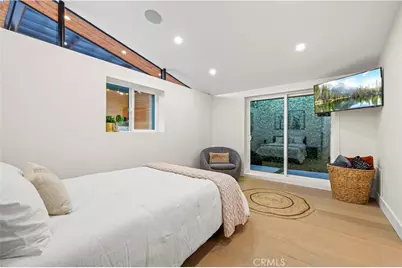 22263 Flanco, Woodland Hills, CA 91364 - Photo 45
