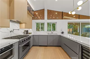 22263 Flanco, Woodland Hills, CA 91364 - Photo 33