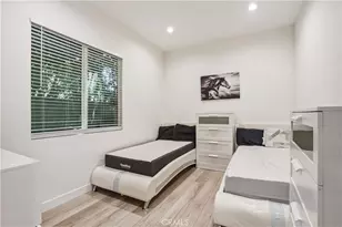 6620 Bellaire, Los Angeles, CA 91606 - Photo 23