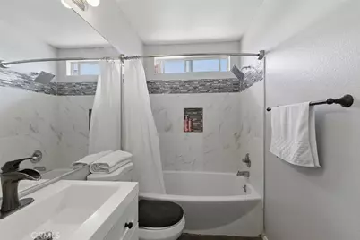 3329 Rollingridge Avenue, Palmdale, CA 93550 - Photo 17