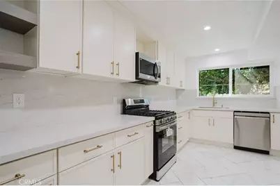8740 Willis Avenue #6, Panorama City, CA 91402 - Photo 27