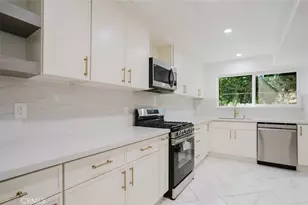 8740 Willis Ave, Panorama City, CA 91402 - Photo 27