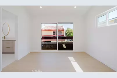 8740 Willis Avenue #6, Panorama City, CA 91402 - Photo 43