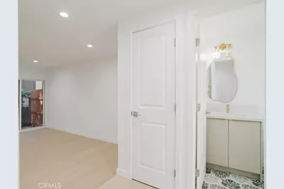 8740 Willis Avenue #6, Panorama City, CA 91402 - Photo 21
