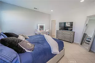 20311 Amorette Ct, Saugus, CA 91350 - Photo 13