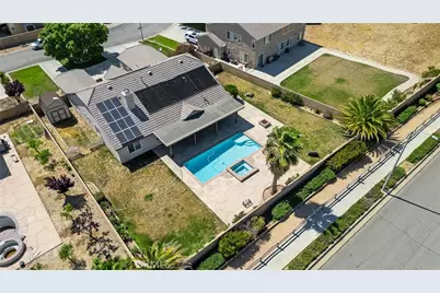 41530 Yew, Lancaster, CA 93536 - Photo 9
