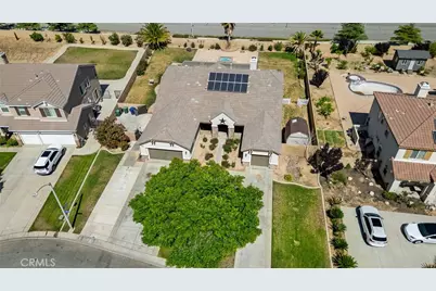 41530 Yew, Lancaster, CA 93536 - Photo 9