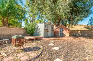 32248 Green Hill, Castaic, CA 91384 - Photo 21